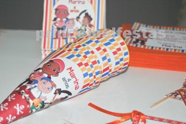 cone em papel couché